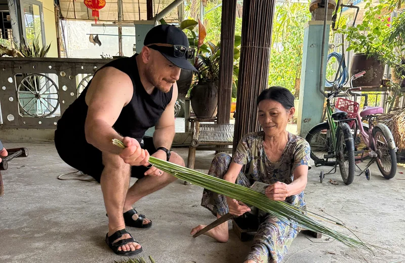 Mat weaving village lesson Hoi An countryside tour