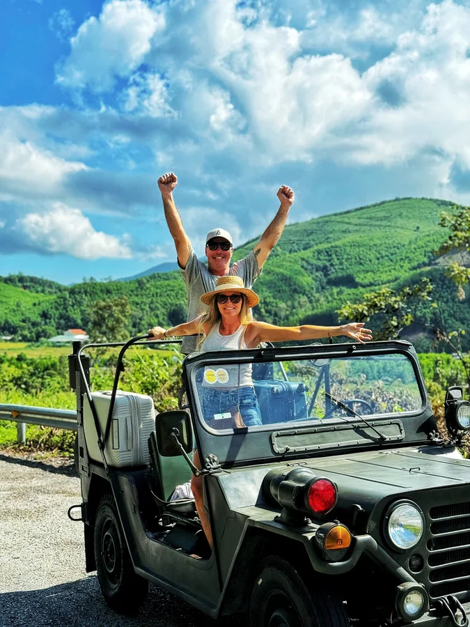 Hoi An Hue Jeep couple mountains DDTravel