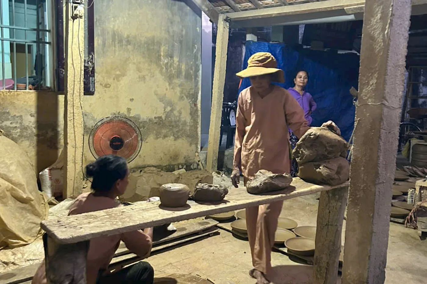 Thanh Hà pottery village workshop Hội An DDTravel