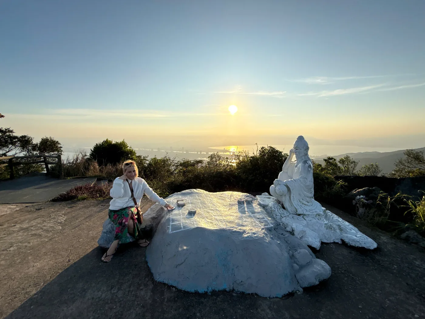 Ban Co peak chess statue sunset Da Nang panorama Son Tra DDTravel