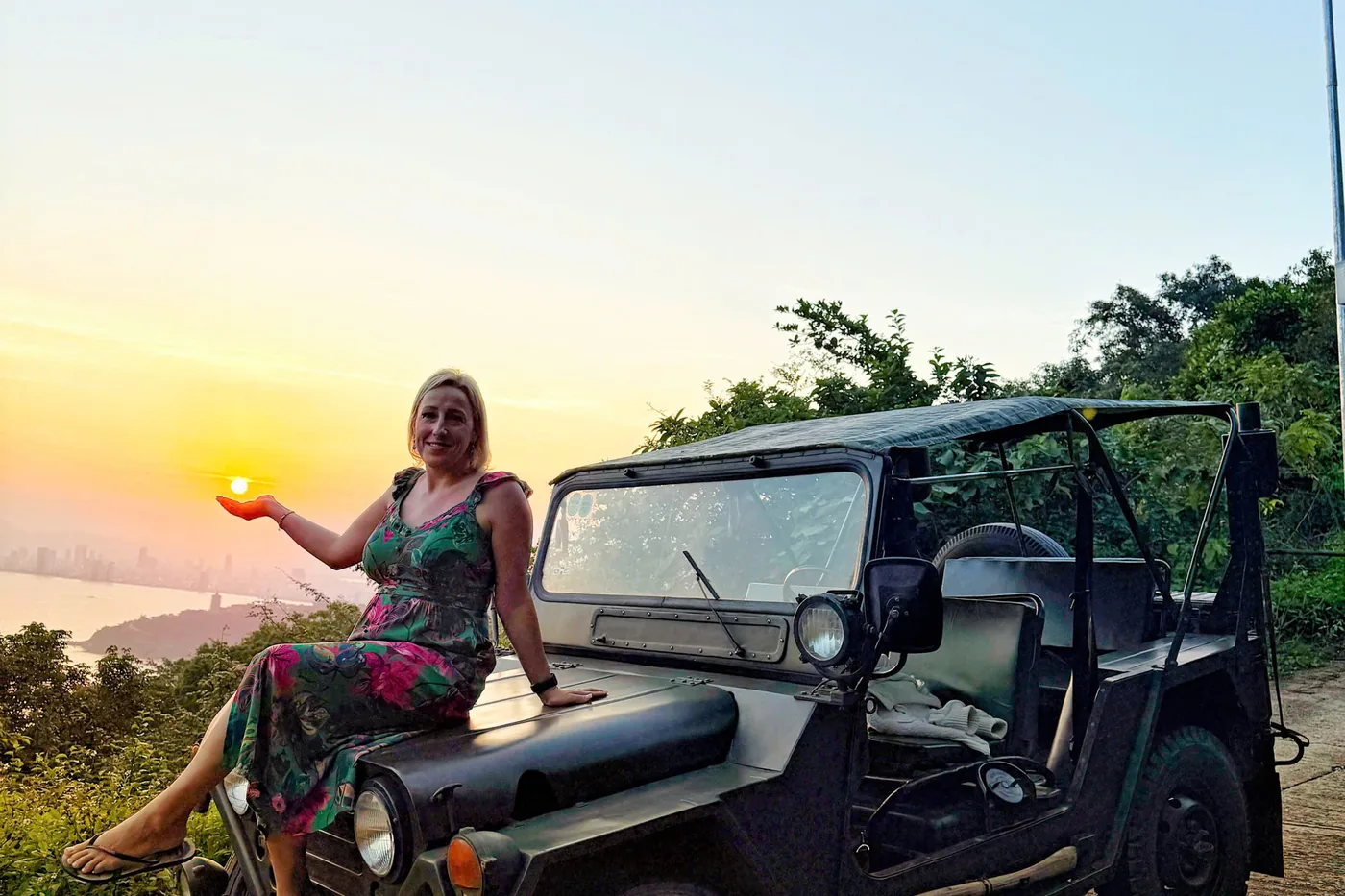Son Tra Jeep tour sunset Da Nang bay DDTravel