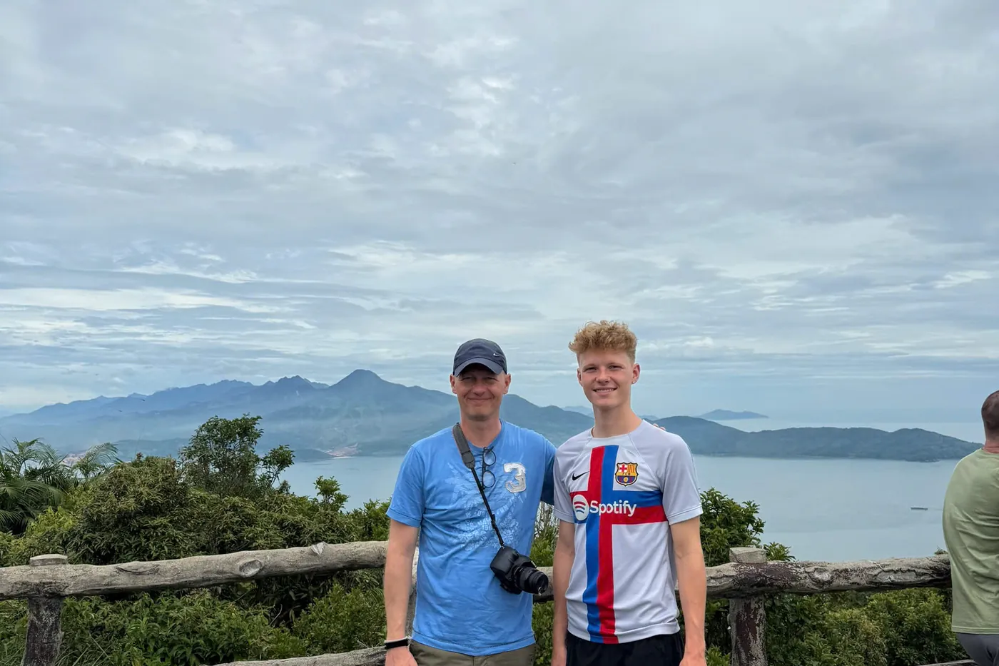 Son Tra lookout panoramic view ocean islands DDTravel Jeep tour